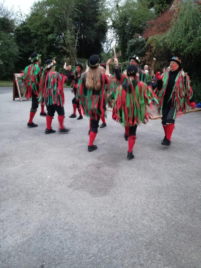 The Three Horseshoes Hotel Alton  Buitenkant foto